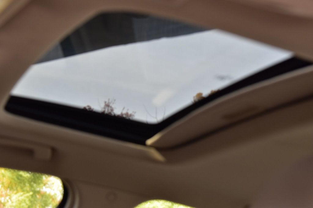 2012 Ford Fusion 4dr Sedan SEL FWD - 22943258 - 12