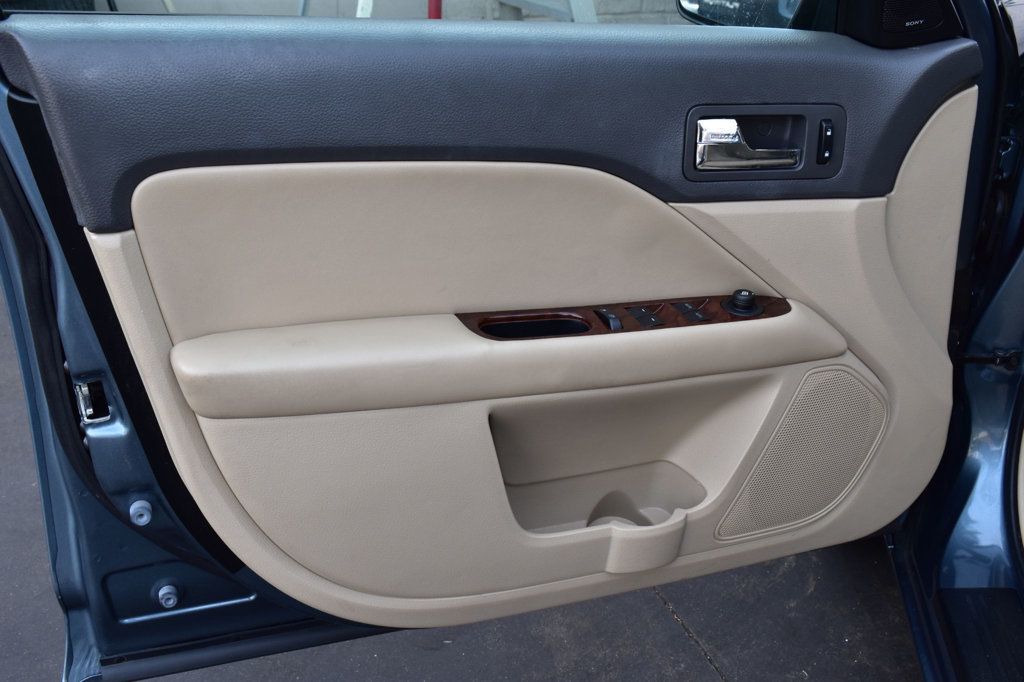 2012 Ford Fusion 4dr Sedan SEL FWD - 22943258 - 37