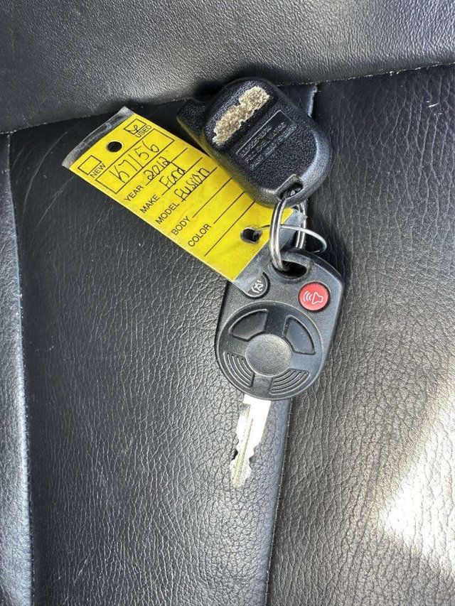 2012 Ford Fusion 4dr Sedan SEL FWD - 23000581 - 33