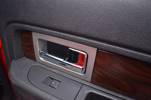 2012 Ford F-150 4WD SuperCrew 145" Lariat - 22992642 - 32