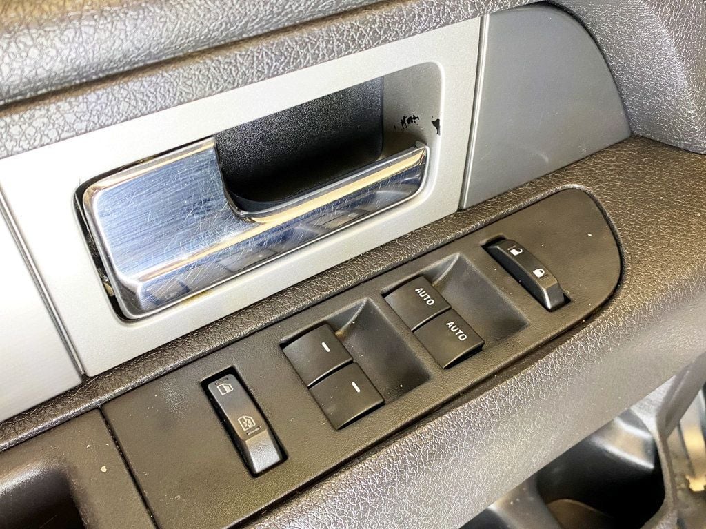 2012 Ford F-150 4WD SuperCrew 145" SVT Raptor - 22987091 - 22