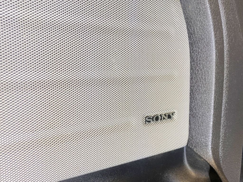 2012 Ford F-150 4WD SuperCrew 145" SVT Raptor - 22987091 - 24