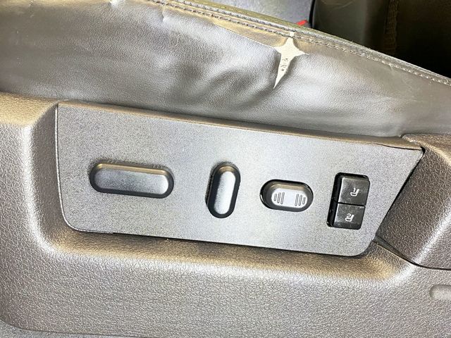 2012 Ford F-150 4WD SuperCrew 145" SVT Raptor - 22987091 - 26