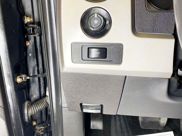 2012 Ford F-150 4WD SuperCrew 145" SVT Raptor - 22987091 - 29