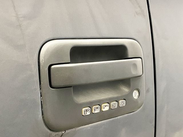 2012 Ford F-150 4WD SuperCrew 145" SVT Raptor - 22987091 - 3