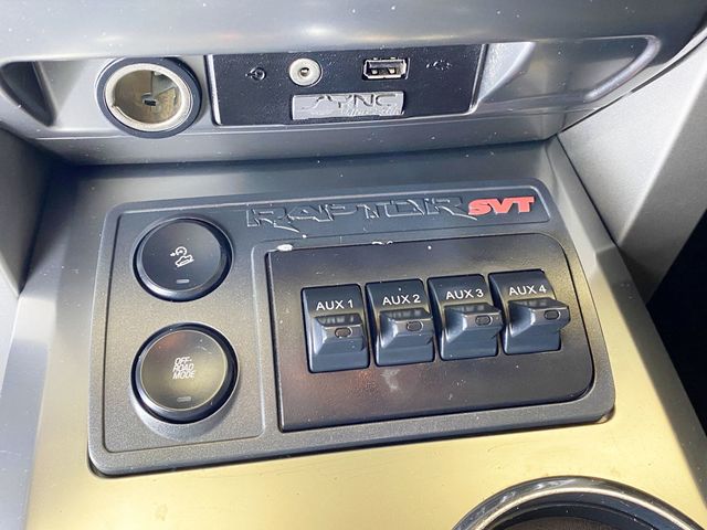 2012 Ford F-150 4WD SuperCrew 145" SVT Raptor - 22987091 - 41