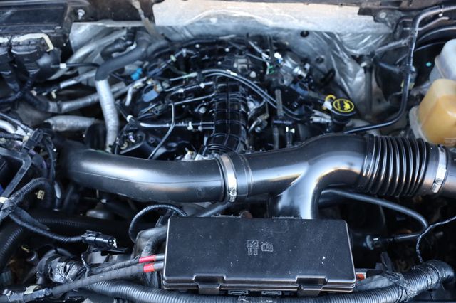 2012 Ford F-150 4WD SuperCrew 145" XLT - 22925224 - 18