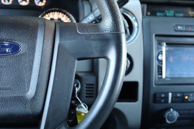 2012 Ford F-150 4WD SuperCrew 145" XLT - 22925224 - 29