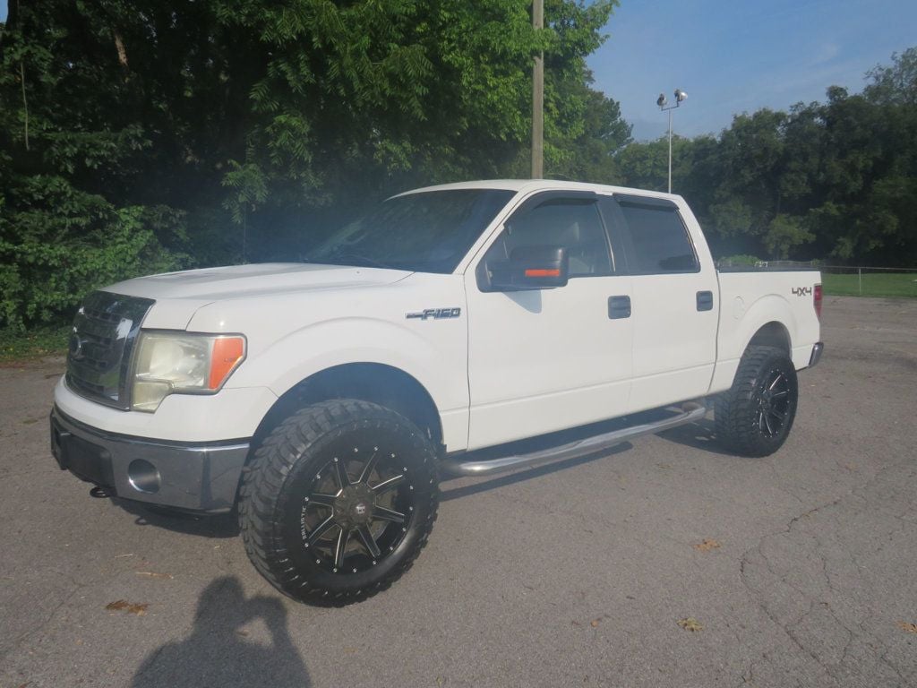 2012 Ford F-150 4WD SuperCrew 145" XLT - 22519162 - 0