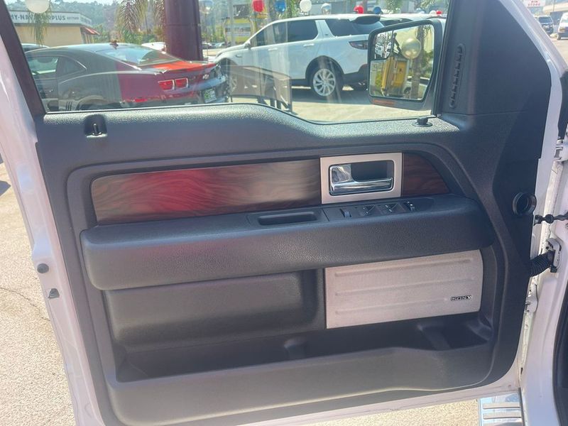 2012 Ford F-150 Lariat - 22589736 - 14