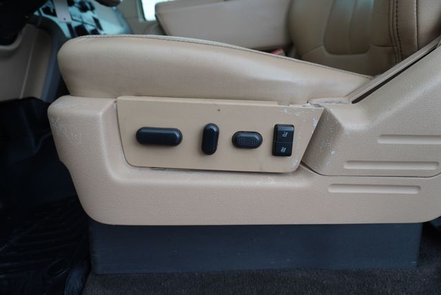 2012 Ford F-150 LARIAT - 23045483 - 24