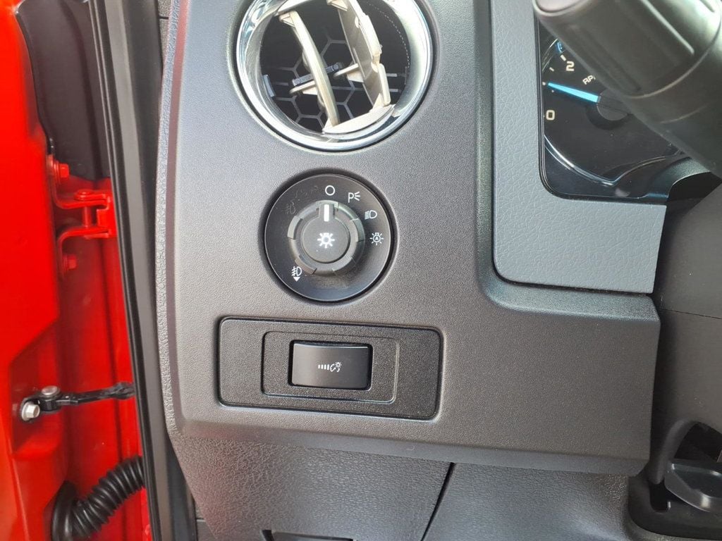 2012 Ford F-150 Supercrew XLT Pickup 4D 5 1/2 ft - 23005459 - 12
