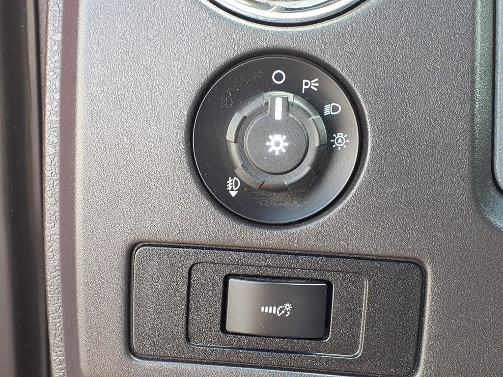 2012 Ford F-150 Supercrew XLT Pickup 4D 5 1/2 ft - 23005459 - 13