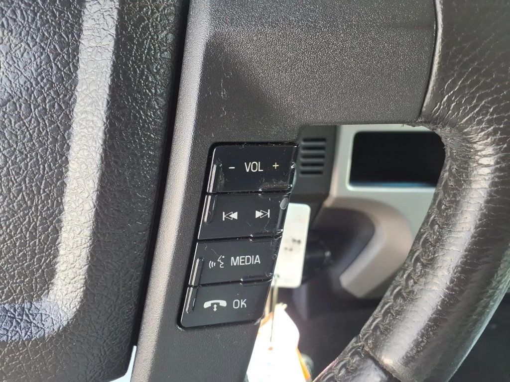 2012 Ford F-150 Supercrew XLT Pickup 4D 5 1/2 ft - 23041561 - 9