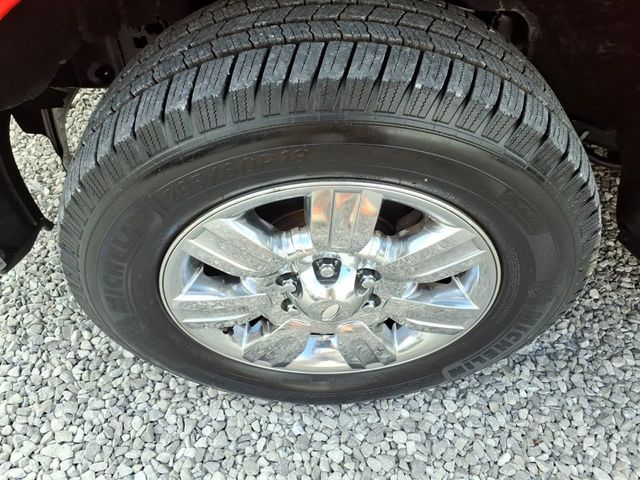2012 Ford F-150 Supercrew XLT Pickup 4D 5 1/2 ft - 23041561 - 4