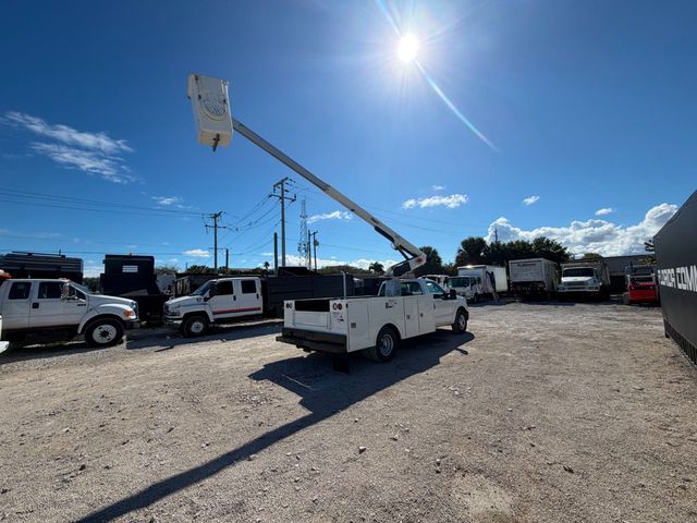 2012 Ford F-350 Bucket Truck  - 22969719 - 3
