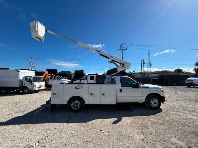 2012 Ford F-350 Bucket Truck  - 22969719 - 4