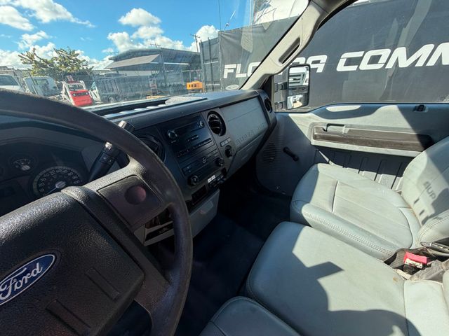 2012 Ford F-350 Bucket Truck  - 22969719 - 7