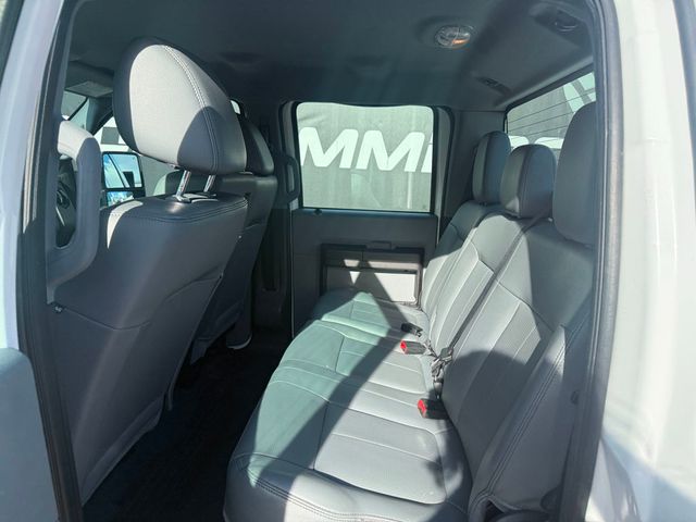 2012 Ford F-350 Crew Cab Pickup Truck  - 22953941 - 4