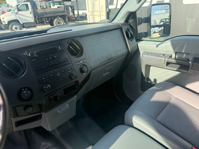 2012 Ford F-350 Crew Cab Pickup Truck  - 22953941 - 7