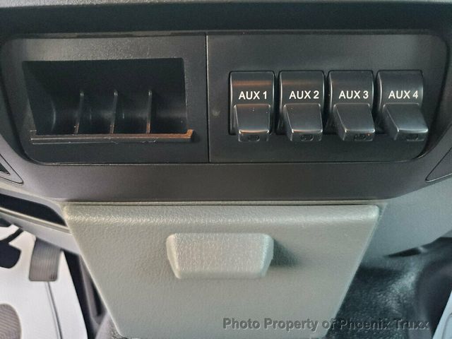 2012 Ford F-350 Super Duty DRW XLT 4dr 4wd Crew Cab LB Chassis  - 20816444 - 16