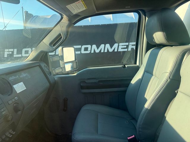 2012 Ford F-550 Enclosed Utility Service Truck  - 22949418 - 9