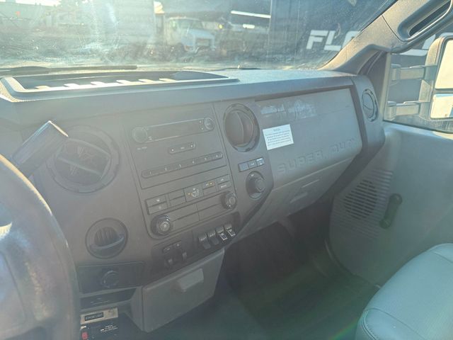 2012 Ford F-550 Enclosed Utility Service Truck  - 22949418 - 10