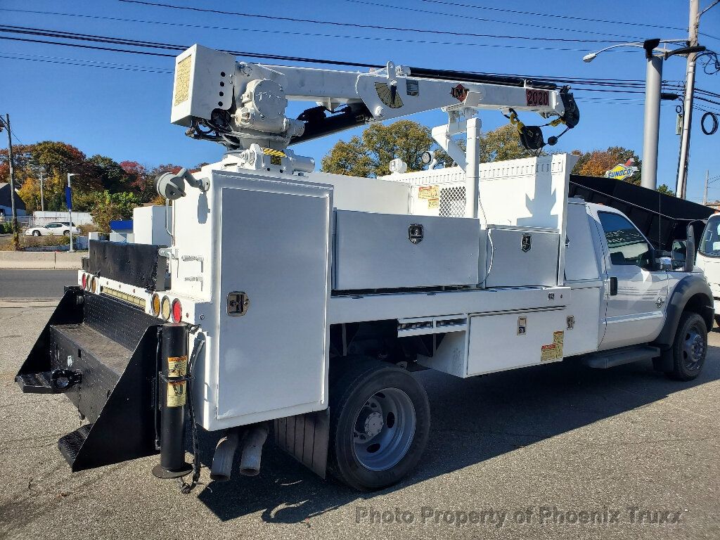 2012 Ford F-550 XLT photo 4