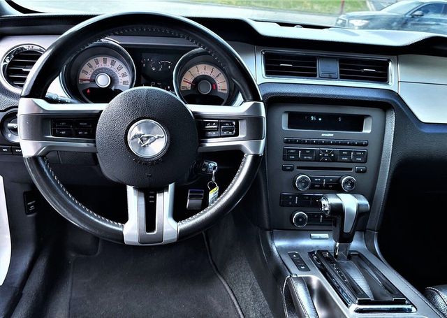 2012 Ford Mustang  - 21484159 - 23