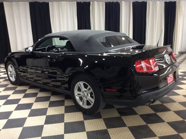 2012 Ford Mustang 2dr Convertible V6 - 22566753 - 3