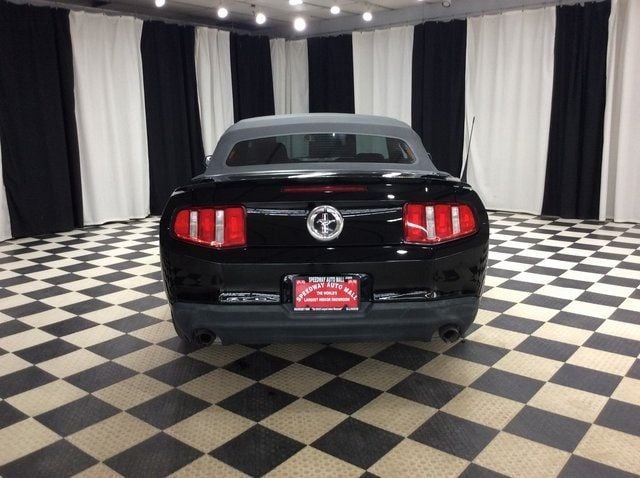 2012 Ford Mustang 2dr Convertible V6 - 22566753 - 4