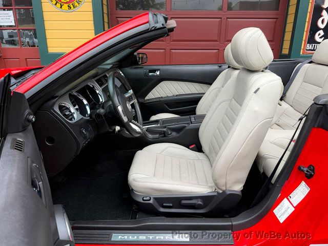 2012 Ford Mustang 2dr Convertible V6 Premium - 23052840 - 19