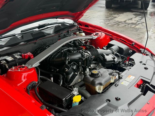 2012 Ford Mustang 2dr Convertible V6 Premium - 23052840 - 31