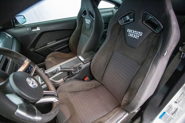 2012 Ford Mustang Boss 302 - Photo 19