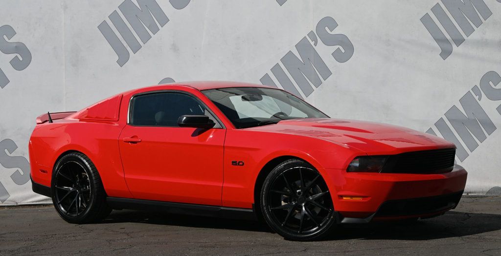 2012 Ford Mustang GT photo 2