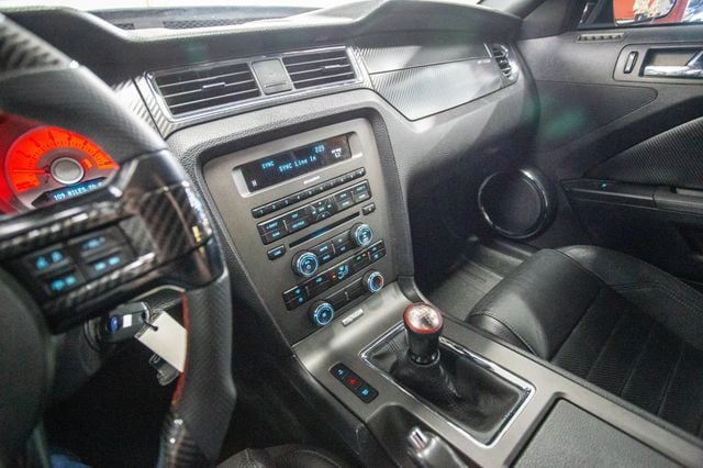 2012 Ford Mustang 2dr Coupe GT - 22998040 - 6