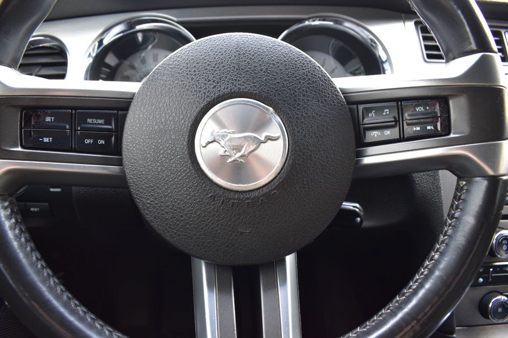 2012 Ford Mustang 2dr Coupe V6 - 22971460 - 23