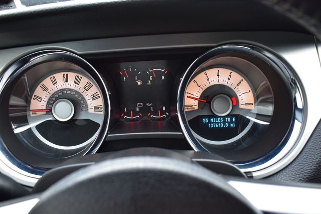 2012 Ford Mustang 2dr Coupe V6 - 22971460 - 24