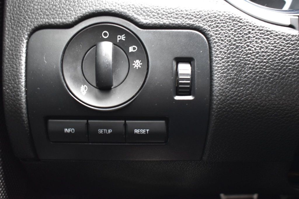 2012 Ford Mustang 2dr Coupe V6 - 22971460 - 30