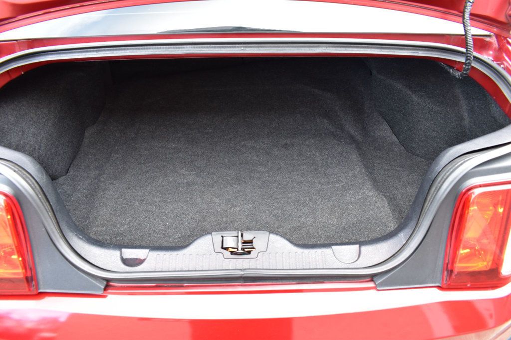 2012 Ford Mustang 2dr Coupe V6 - 22971460 - 33