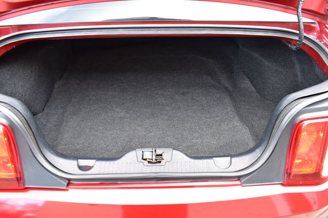 2012 Ford Mustang 2dr Coupe V6 - 22971460 - 33