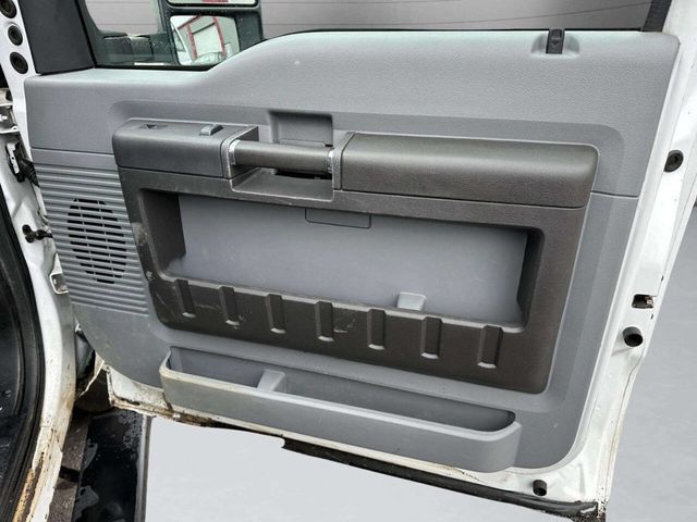2012 Ford Super Duty F-250 SRW 4WD Reg Cab 137" XL - 22944155 - 21