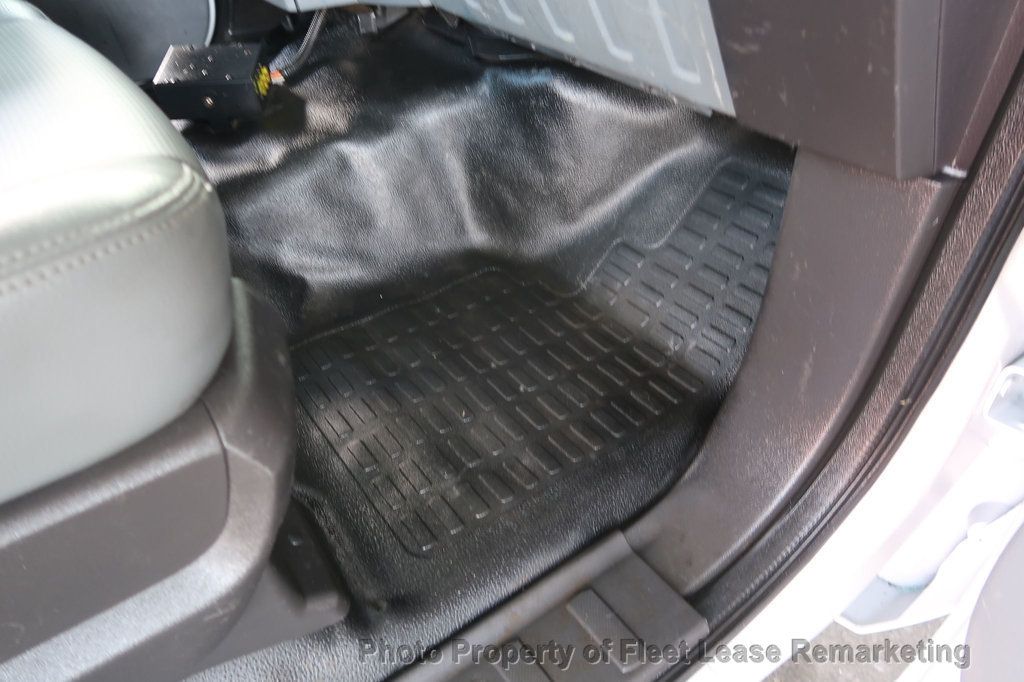 2012 Ford Super Duty F-250 SRW F250SD 2WD Reg Cab Utility  - 22969732 - 19