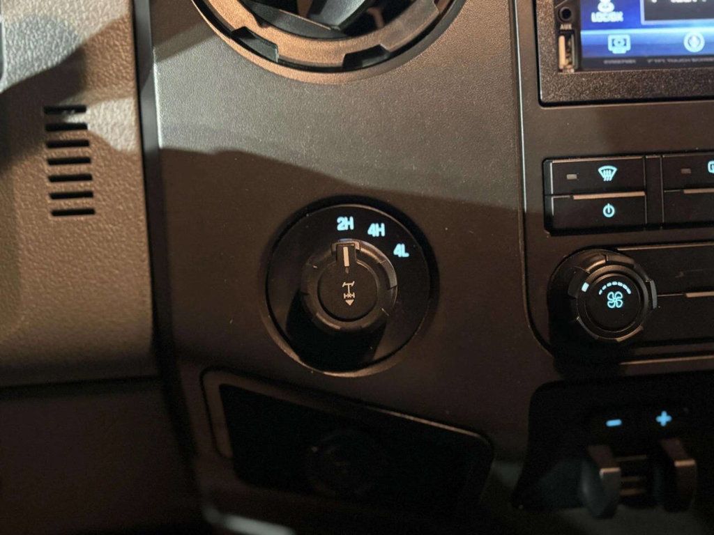 2012 Ford Super Duty F-250 SRW XL 4x4 4dr SuperCab 8 ft. LB Pickup - 22978235 - 16