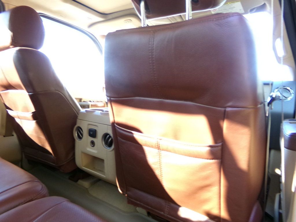 2012 Ford Super Duty F-350 DRW 4WD Crew Cab 172" King Ranch - 22956695 - 11