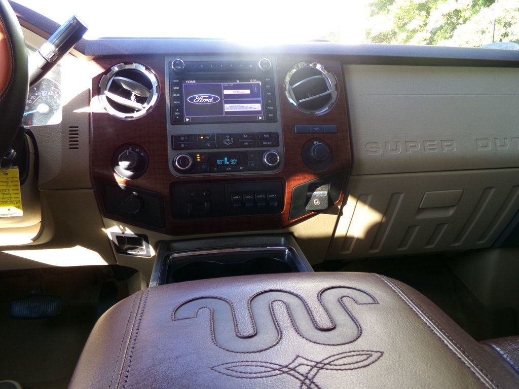 2012 Ford Super Duty F-350 DRW 4WD Crew Cab 172" King Ranch - 22956695 - 18