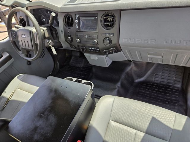 2012 Ford Super Duty F-350 SRW 2WD Reg Cab 137" XL - 22940898 - 11