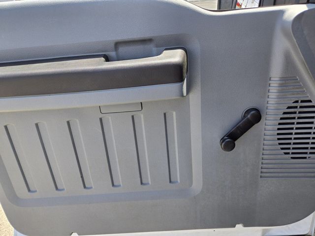 2012 Ford Super Duty F-350 SRW 2WD Reg Cab 137" XL - 22963590 - 12