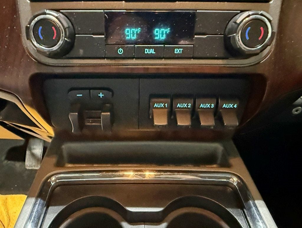 2012 Ford Super Duty F-350 SRW Lariat - 22950974 - 22