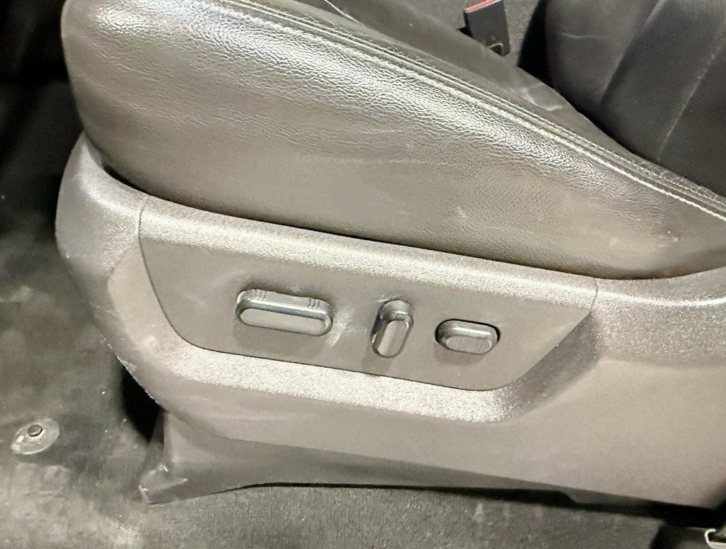 2012 Ford Super Duty F-350 SRW Lariat - 22950974 - 27